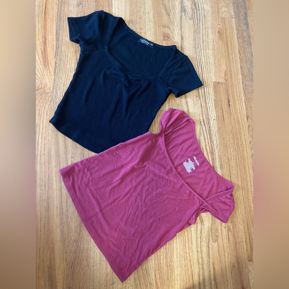 Bundle of 2 Tops